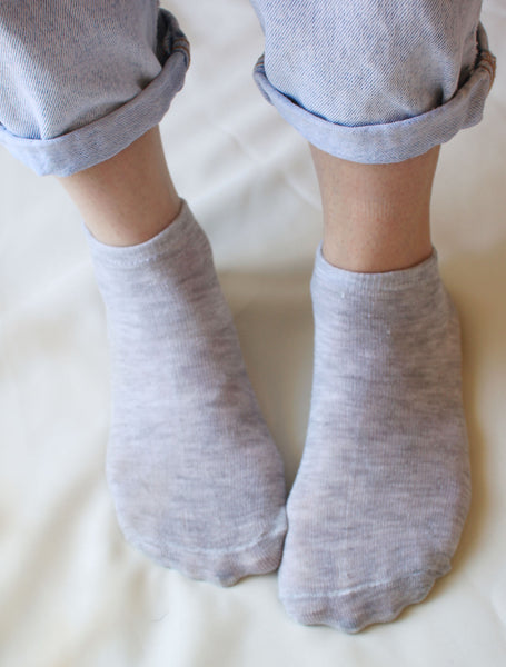 So Basic Socks | Gray on foot