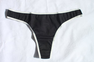 Super Sporty Contrast Trim Thong | Black/White front