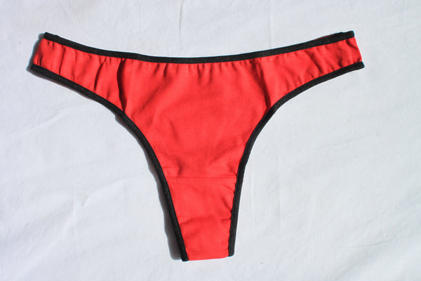 Super Sporty Contrast Trim Thong | Red/Black front